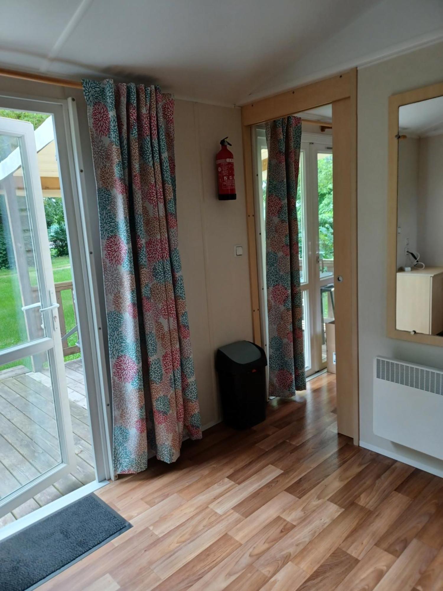 Camping Le Vallage Attigny Buitenkant foto